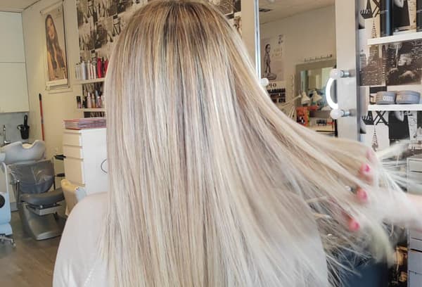 Adelfa Estilistas en Culleredo